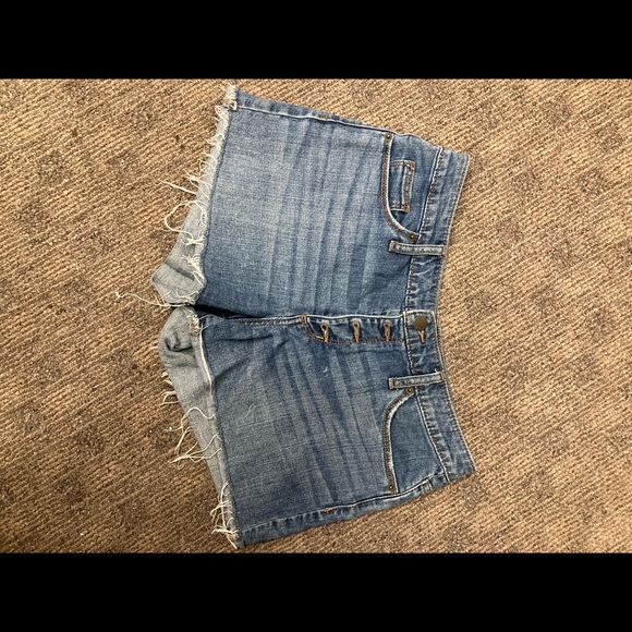 High waisted denim shorts - Picture 2 of 5